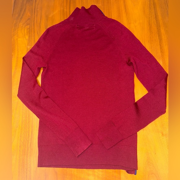 Victoria Beckham Burgundy Merino Wool Turtleneck, Blue Ruffle Detail size s - Picture 5 of 7